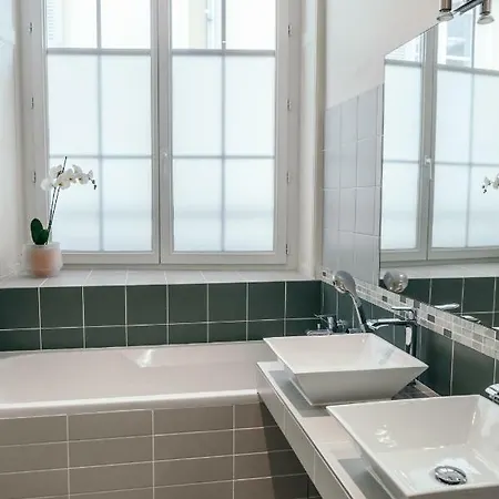 Apartman Tres Bel Appartement, 3 Chambres, 2 Salles De Bains, Hyper-Centre - Wifi Biarritz