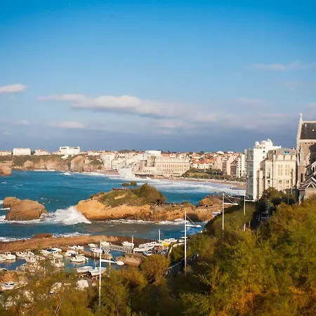 Apartman Tres Bel Appartement, 3 Chambres, 2 Salles De Bains, Hyper-Centre - Wifi Biarritz