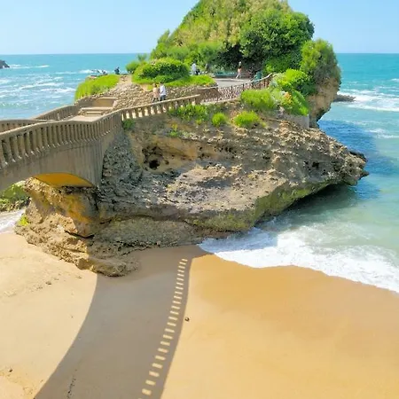 Apartman Tres Bel Appartement, 3 Chambres, 2 Salles De Bains, Hyper-Centre - Wifi Biarritz